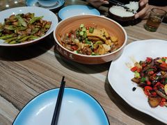 -三湘四水正宗湘菜(君峰路店)