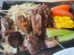 铁锄牛排-穹六人间 people 6(岳阳路店)