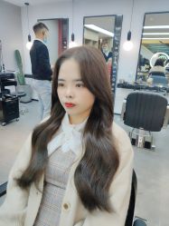 -诗悦发型烫染SALON