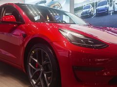 -TESLA 特斯拉(上海太古汇体验店)
