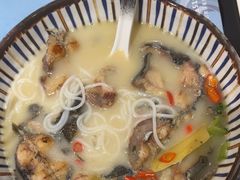-鲜越鲜鱼粉(财富购物中心店)