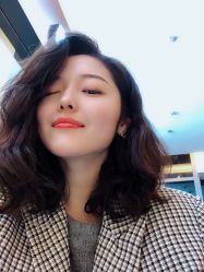 中发-Hair Co.一间沙龙