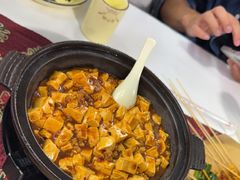 -刘姐啤酒鱼民族演艺餐厅(西街总店)