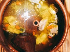 建水汽锅鸡小份-麦麦山云南菜(复地活力城店)