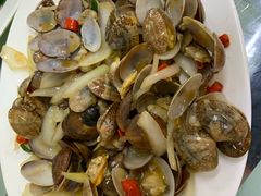 -小辣妹川味海鲜加工店(第一市场椰风巷店)