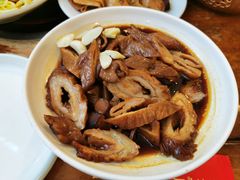 -老鼎万春卤菜(五代传承创始老店)
