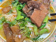 -金杨拉面王小吃面馆·牛三宝面·红烧牛肉粉