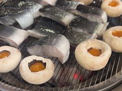 -围炉肉舍•炭烤活鳗•丹东海鲜烤肉(步行街店)