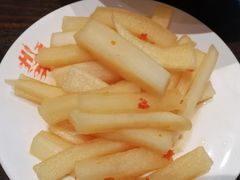 -爆炸头阿姨小四川正宗川味小吃(无任何分店)