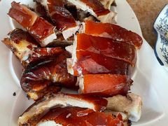 -黄记四更烤乳猪店