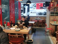 大堂-一捞鲜•青岛大虾面(八大关店)