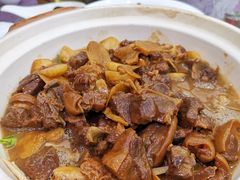 燜羊肉-轩记海鲜餐厅·四十五年老字号·经典粤菜(西区彩虹店)