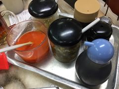 餐具摆设-威南记鸡饭餐室