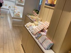 -好利来(东四店)