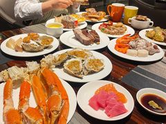 -广州万富希尔顿酒店·感趣自助餐厅·金秋蟹宴生蚝海鲜刺身