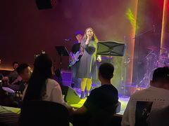 -TZ House音乐现场(来福士中心店)