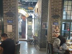 -东口码头·烧鸽子·鱼头泡饼·地方菜(金鹰悦城店)