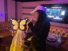 -莹乐迪量贩式KTV(祝桥店)