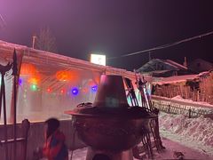 -果松木炭酸菜铜火锅·外婆参鸡汤