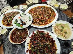 -江湖黑大兔(杨家坪店)