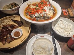 -味上湘菜馆(岳麓山店)