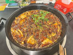 -鸿顺老铁锅美蛙鱼府(解放碑店)