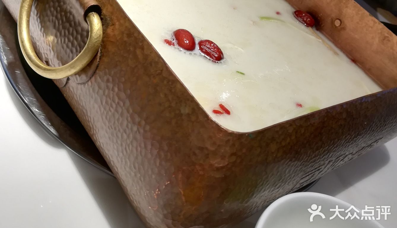 火锅新口味，豆浆鱼汤，鲜美无比～