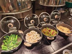 -圣丰索菲特·2 On 988 Café 自助餐厅