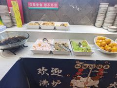 -沸炉重庆老火锅(军事博物馆店)