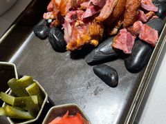 脆皮德国咸猪肘-旺顺阁鱼头泡饼(常营店)