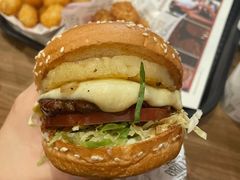 -The Habit Burger Grill 哈比特汉堡(世博店)