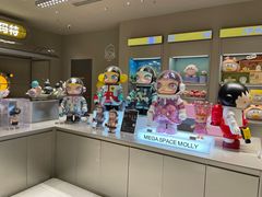 -泡泡玛特POPMART(蓝色港湾店)