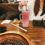 盯着这家几次了，终于拔草，烤肉小哥哥好帅啊！