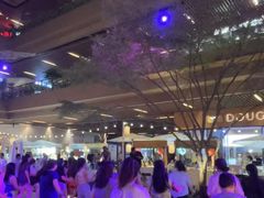 -瑞虹新天地月亮湾
