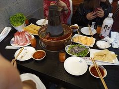 -楼外楼大刀肉传统火锅居(繁荣路店)