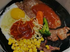 -汤姆家的牛排意面披萨(新城市广场店)