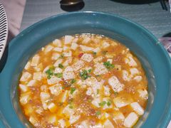 小龙虾麻婆豆腐-蜜桃花开·中西融合菜E&W(南长街店)