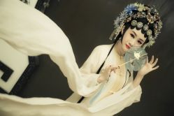-九月鹰飞汉服摄影工作室