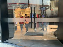 -Air Jordan(世贸天阶店)