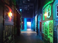 -阿得莱光影艺术世界(重庆融创渝乐小镇店)