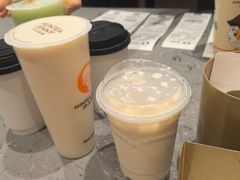 -沪上阿姨·臻选茶饮(上海环球港店)