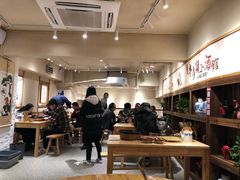 -思博半步颠小酒馆(梦时代店)