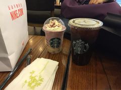 星巴克(中环广场店)-星巴克臻选(上海中环广场2F店)