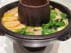 -彩云天云南餐厅