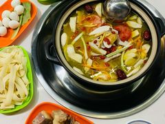 -云南印象昭通天麻火腿鸡(新疆石油花园二期店)