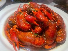 -肥肥虾庄·金牌油焖大虾(沙湖店)