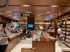 -诚品(信义店)