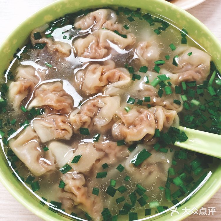 南京大牌档的鸡汤馄饨每次来必点