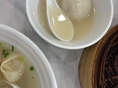 -老西白点心店