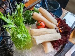 -湊湊火锅·茶憩(南京东路悦荟店)